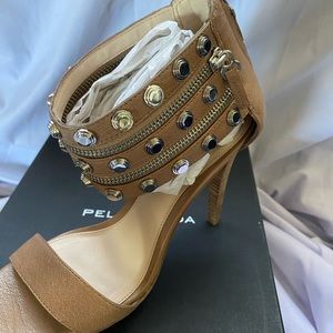 BNIB Pelle Moda women’s heels size 8 and 7.5 available NAPPA